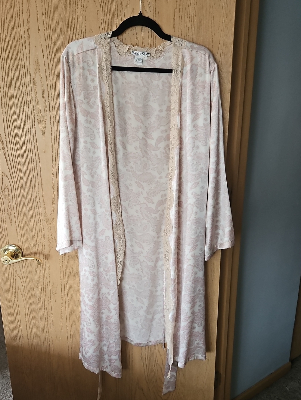 Vintage WinterSilks Pale Pink Lace-Trim Women's Robe